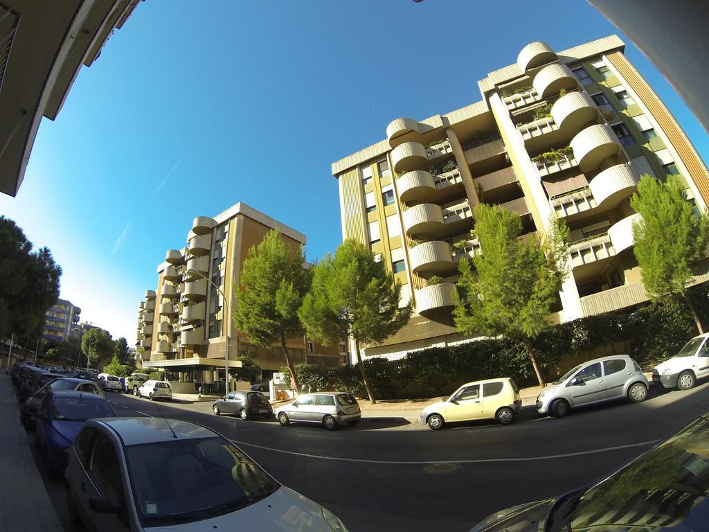 Visit Cagliari Apartment Стая снимка